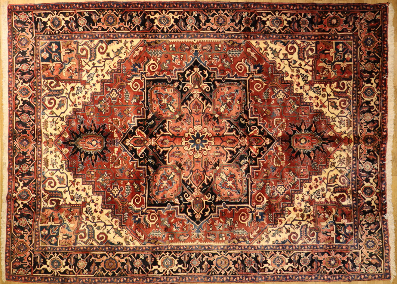 RE10192 Heriz Persia Semi Antico