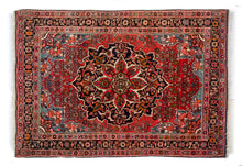 Load image into Gallery viewer, 1396 - Bakhtiari Antico
