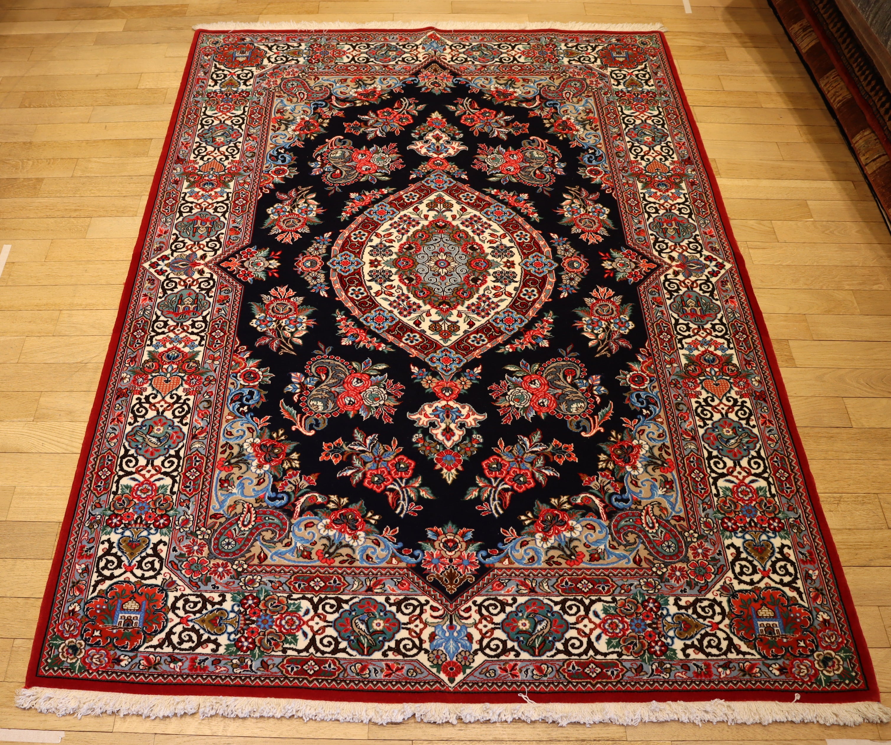Qum - 3019