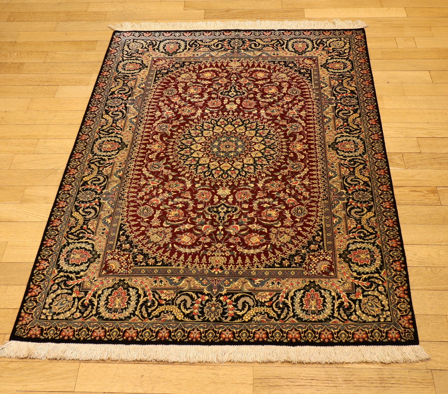 1645 Qum seta Ex Fine