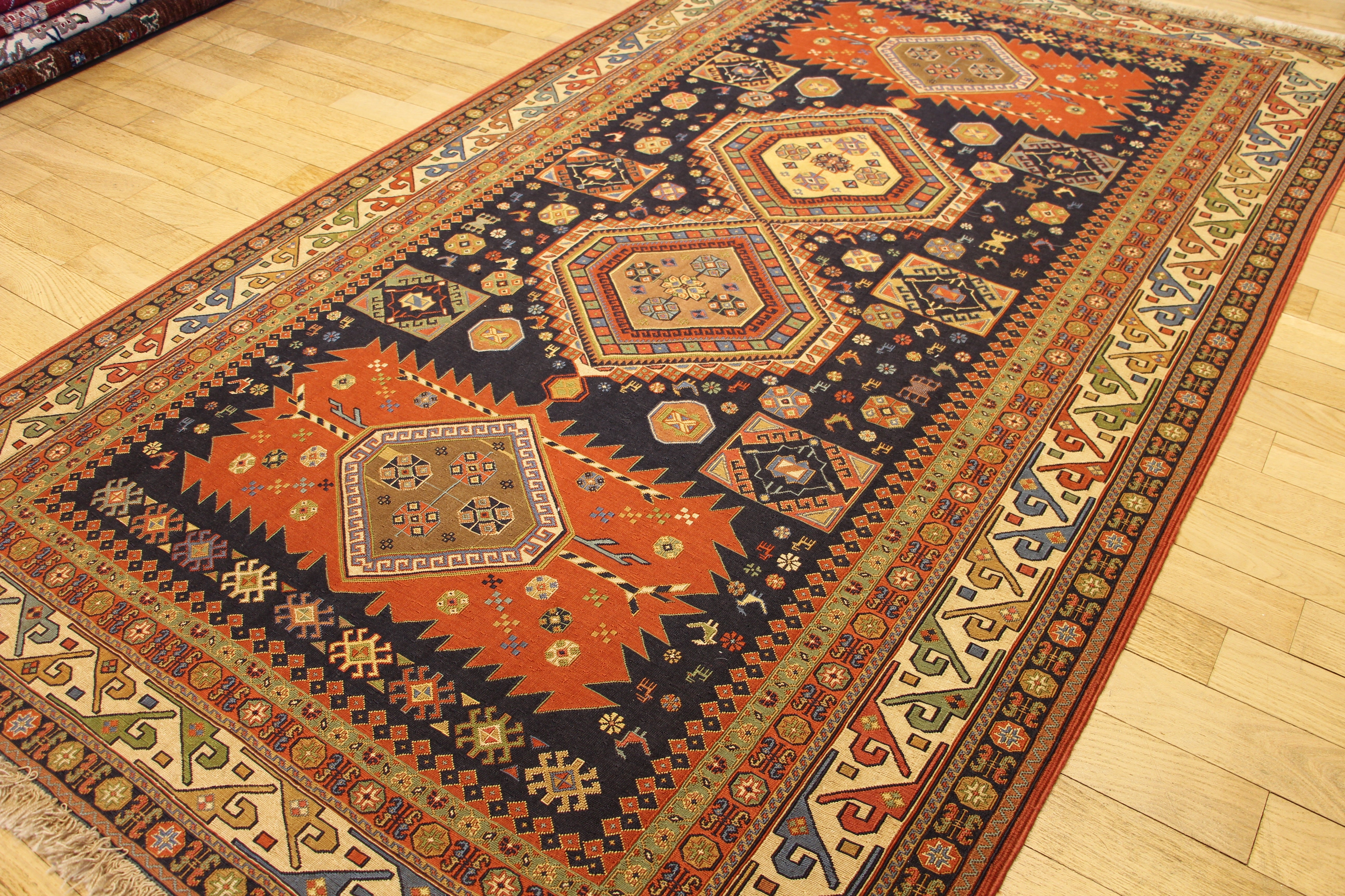 RE10314 Afshar Semi Antico