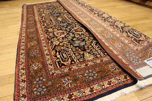 1589 Saroug Sherkat Persia