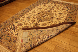1379 Isfahan Ex Fine